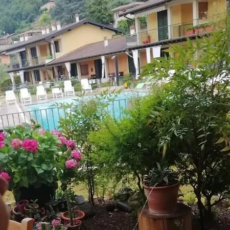 Casa Vistalago Vertine 公寓