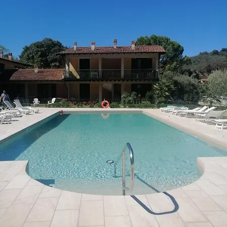 Casa Vistalago Vertine 苏尔扎诺